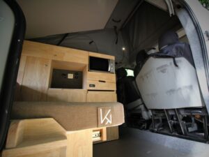 van 4 couchages toit relevable - Karr Koncept (photo 3)