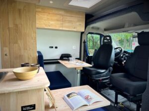 grand van type camping car - Karr Koncept (photo 2)
