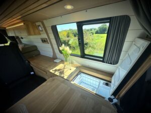van 4 places - Karr Koncept (photo 2)