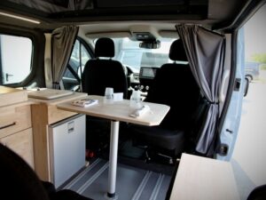 van 4 places 4 couchages - Karr Koncept (photo 2)