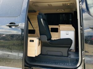 minibus aménagé - Karr Koncept (photo 4)