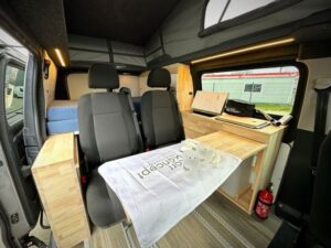 van 4 personnes - Karr Koncept (photo 1)