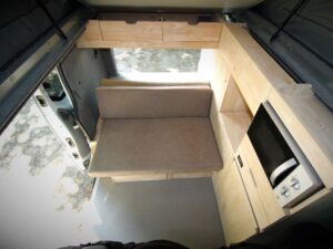 van 4 couchages toit relevable - Karr Koncept (photo 1)